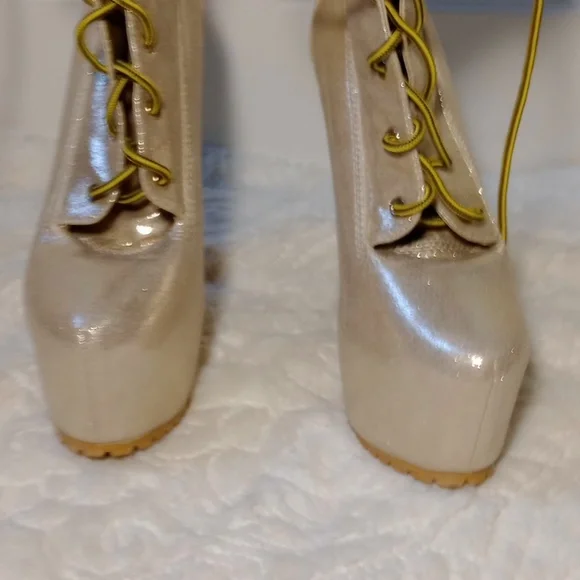 PAZZLE JAYLO GOLD HIGH HEELED PLATFORM BOOTS, SIZE 10 - Picture 8 of 13